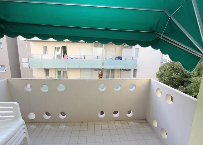 Comfy Flat By The